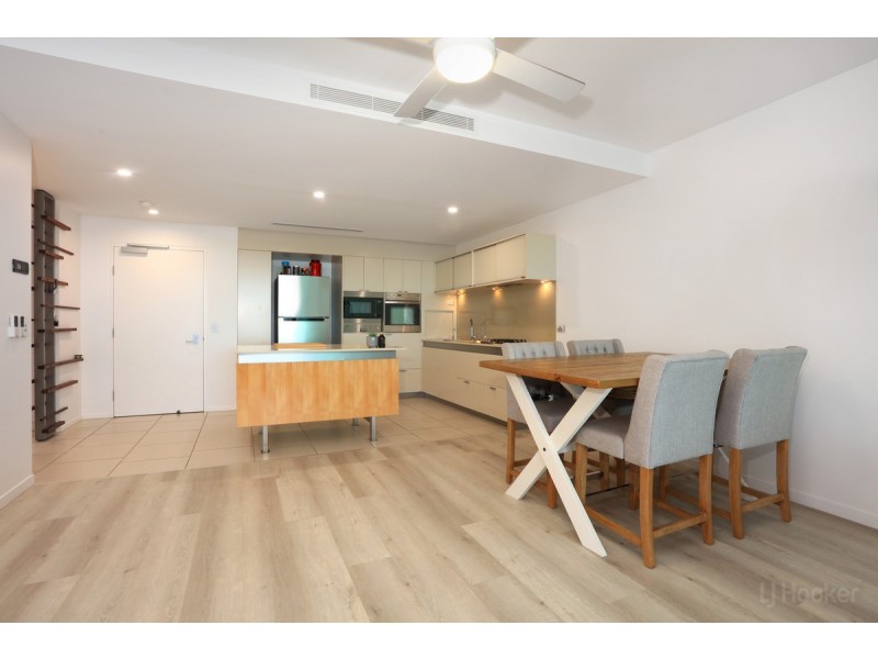 2308/2 Ephraim Island Parade, Paradise Point QLD 4216