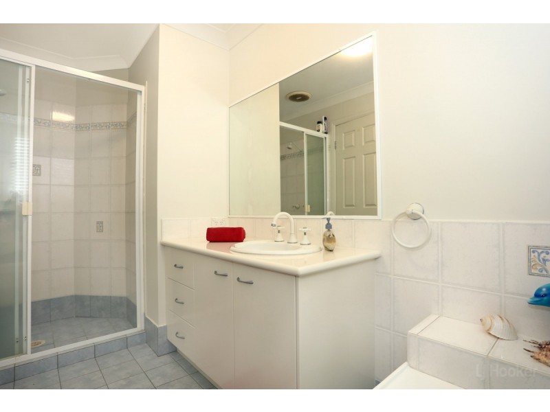 5 Sage Court, Runaway Bay QLD 4216