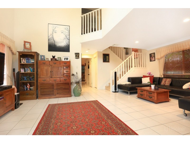 5 Sage Court, Runaway Bay QLD 4216