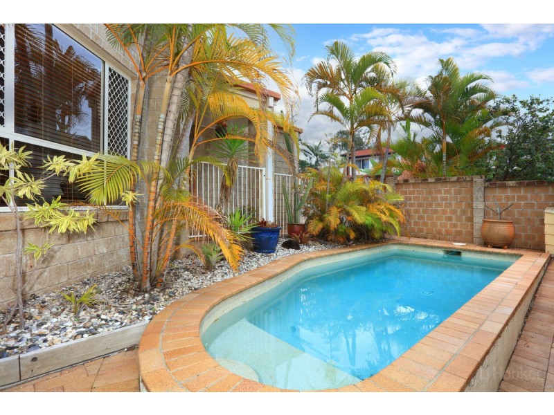 5 Sage Court, Runaway Bay QLD 4216