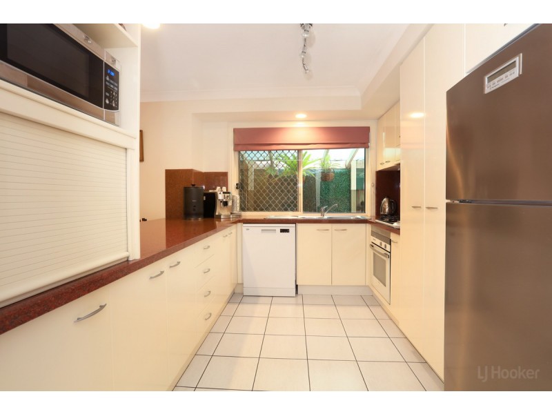 5 Sage Court, Runaway Bay QLD 4216