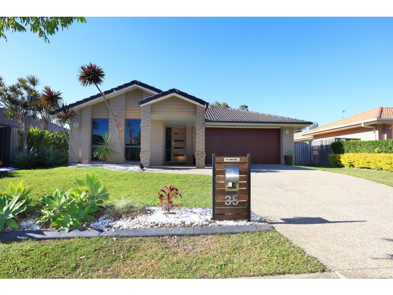 35 Bowley Street, Pacific Pines QLD 4211