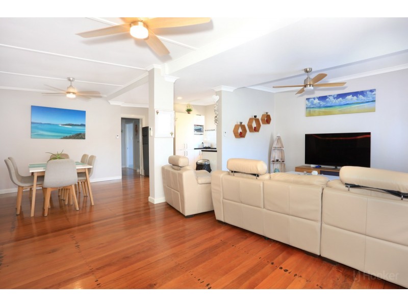 26 Tallara Street, Coombabah QLD 4216