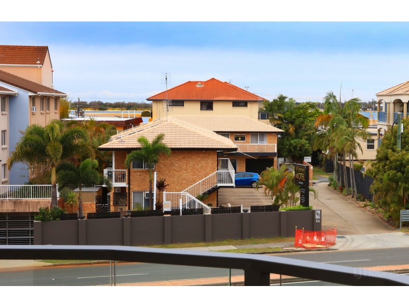 307/110-112 Frank Street, Labrador QLD 4215