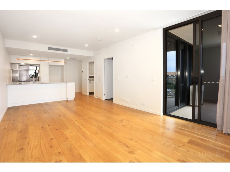 307/110-112 Frank Street, Labrador QLD 4215