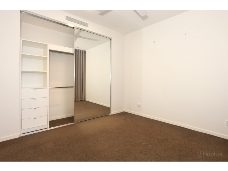 307/110-112 Frank Street, Labrador QLD 4215