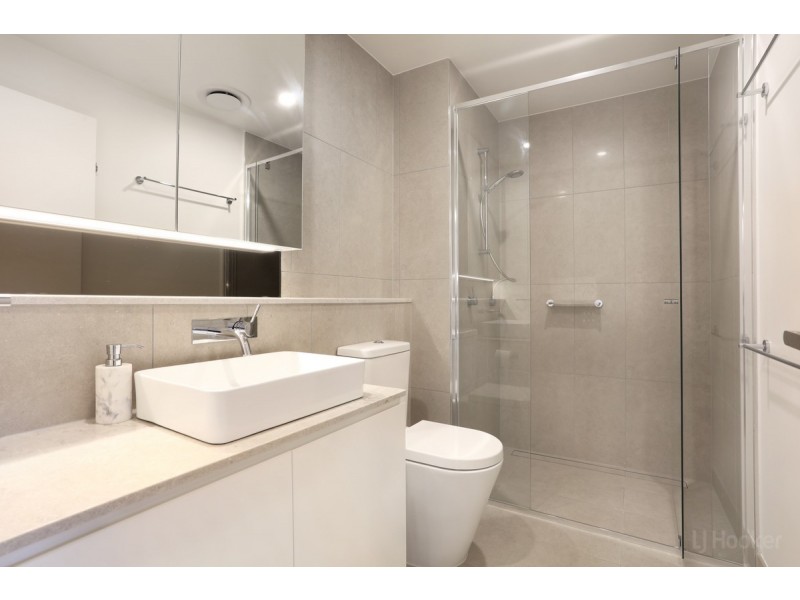 307/110-112 Frank Street, Labrador QLD 4215