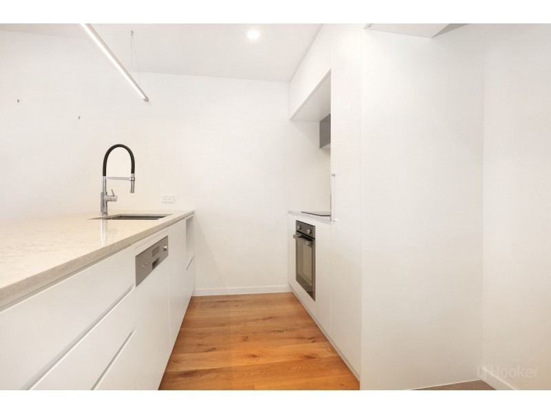 307/110-112 Frank Street, Labrador QLD 4215