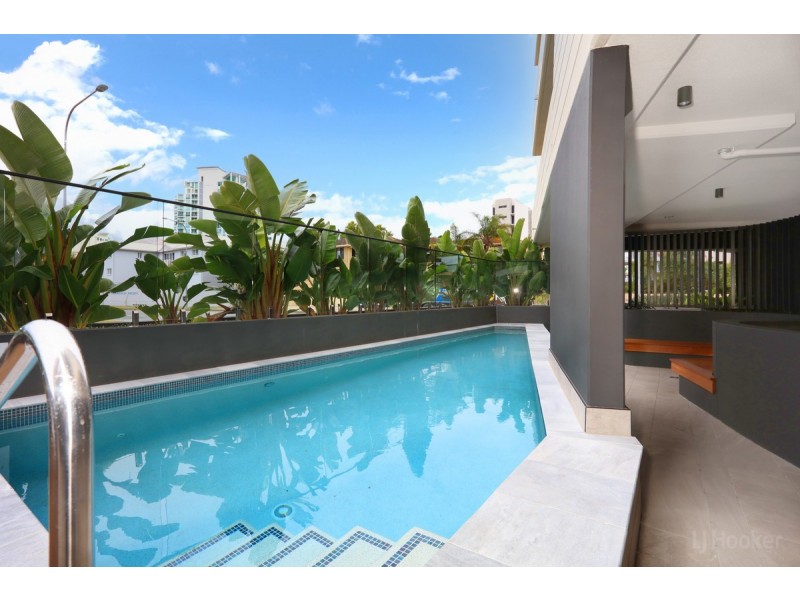 307/110-112 Frank Street, Labrador QLD 4215