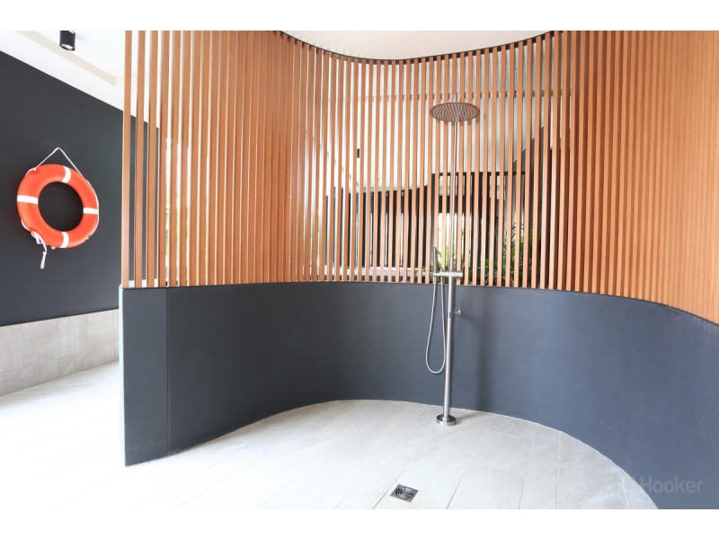 307/110-112 Frank Street, Labrador QLD 4215