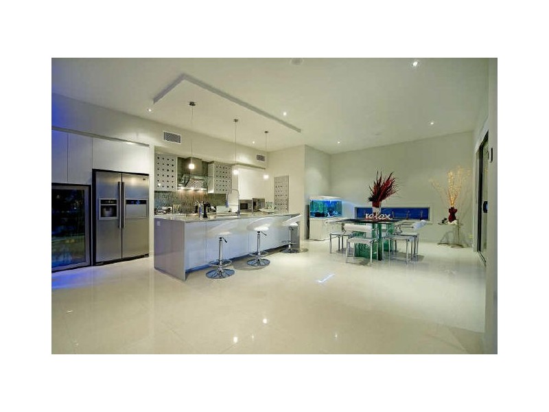 Biggera Waters QLD 4216