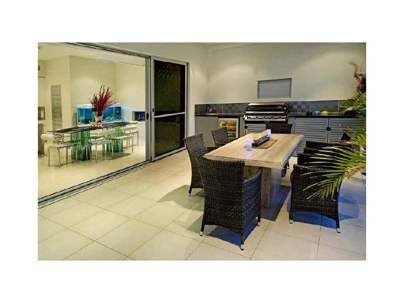 Biggera Waters QLD 4216