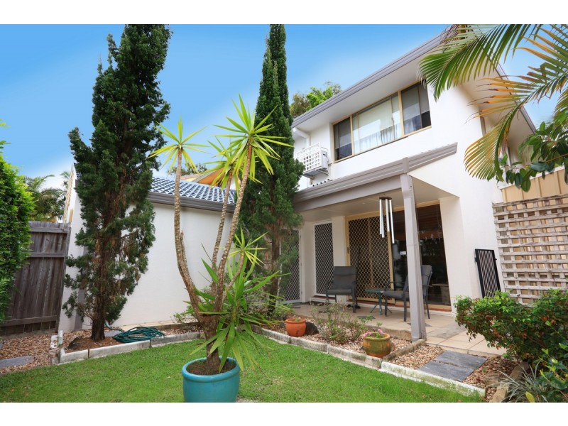 52/469 Pine Ridge Road, Runaway Bay QLD 4216