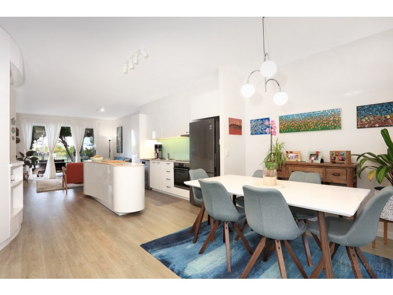 8/98 University Drive, Varsity Lakes QLD 4227