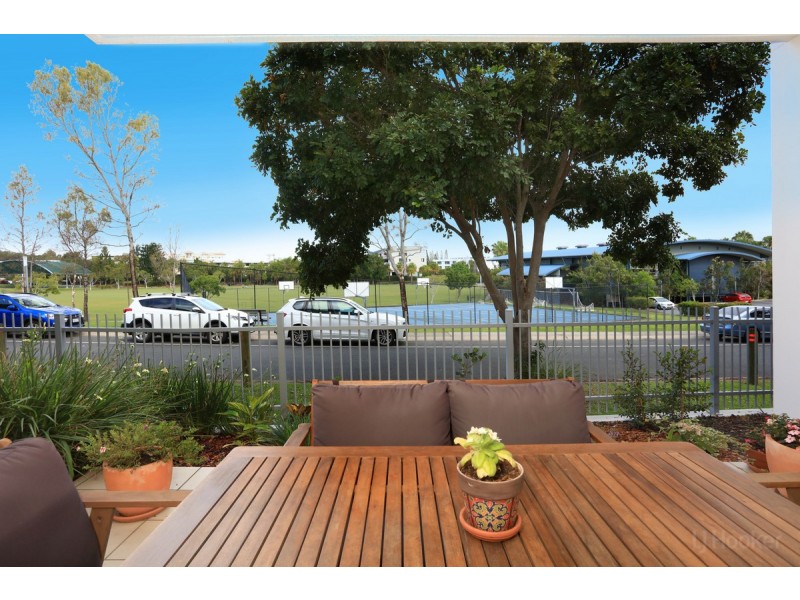 8/98 University Drive, Varsity Lakes QLD 4227