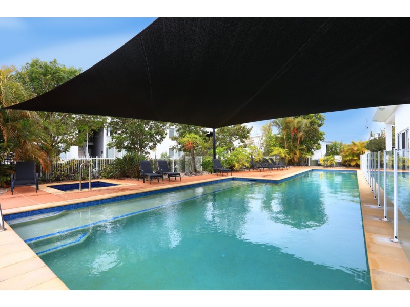 8/98 University Drive, Varsity Lakes QLD 4227