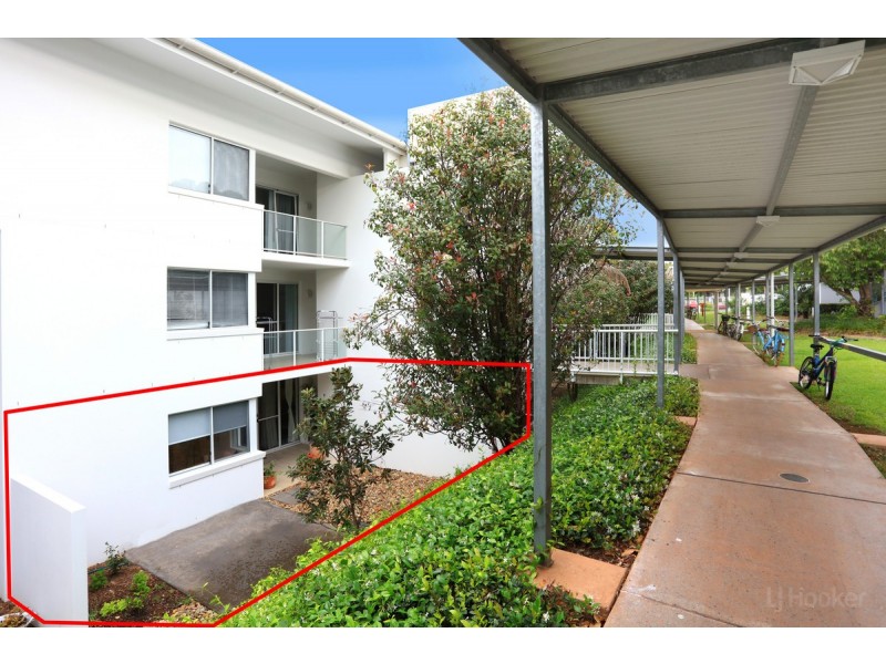 8/98 University Drive, Varsity Lakes QLD 4227