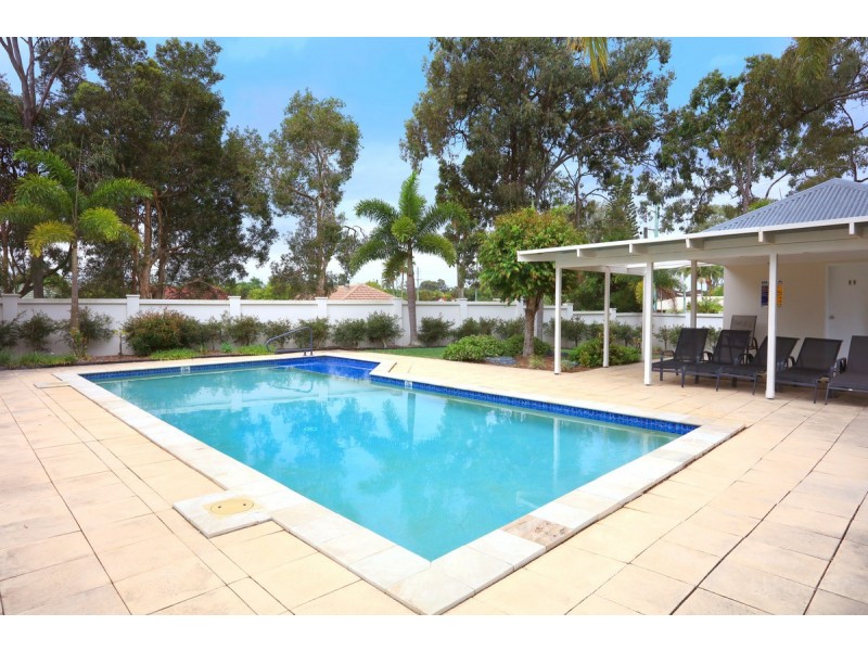 1/368 Pine Ridge Road, Coombabah QLD 4216