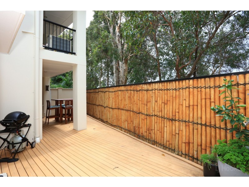 1/368 Pine Ridge Road, Coombabah QLD 4216