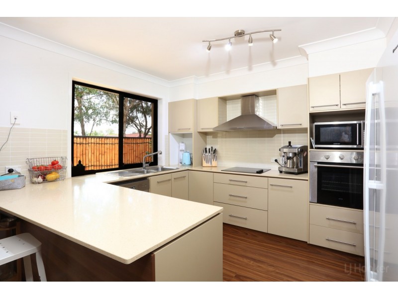 1/368 Pine Ridge Road, Coombabah QLD 4216