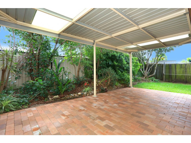 1/5 Kangaroo Avenue, Coombabah QLD 4216