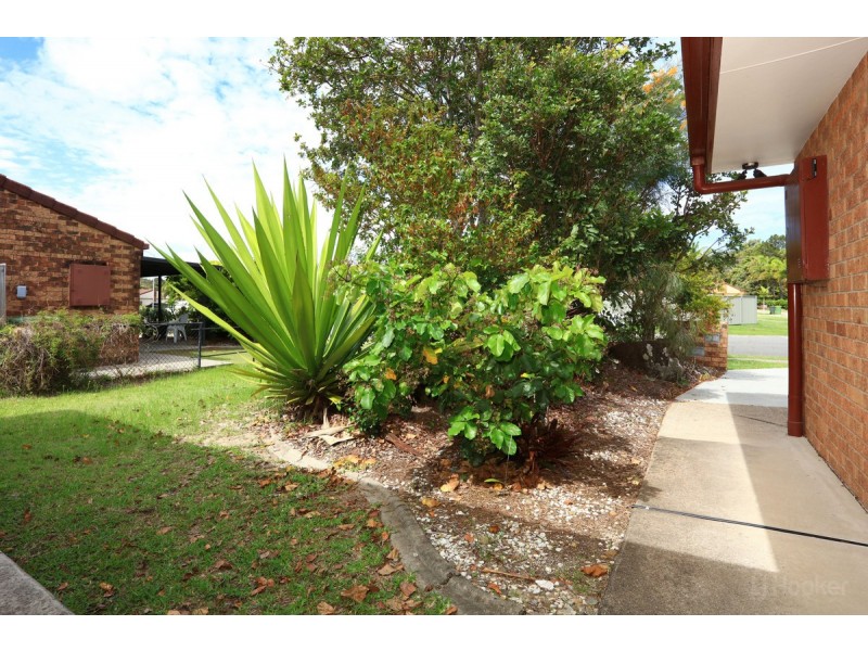 1/5 Kangaroo Avenue, Coombabah QLD 4216