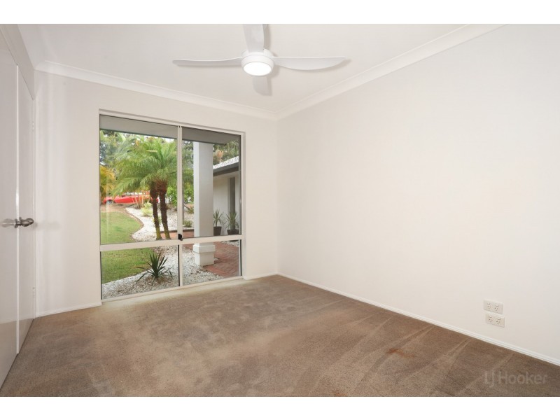 7 Edgeworth Place, Helensvale QLD 4212