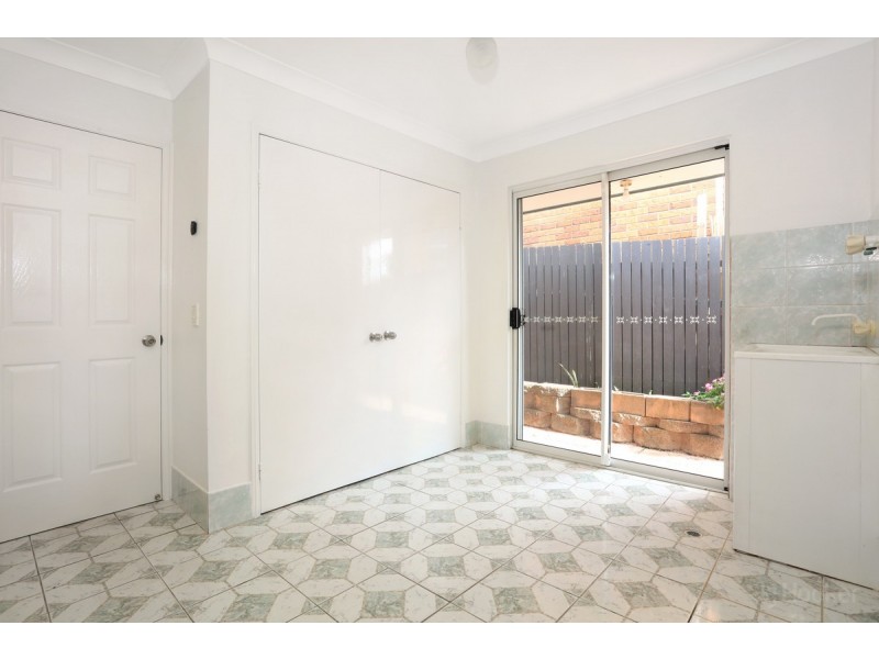 7 Edgeworth Place, Helensvale QLD 4212