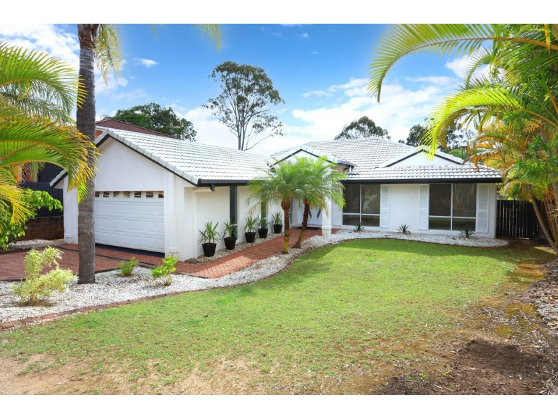 7 Edgeworth Place, Helensvale QLD 4212