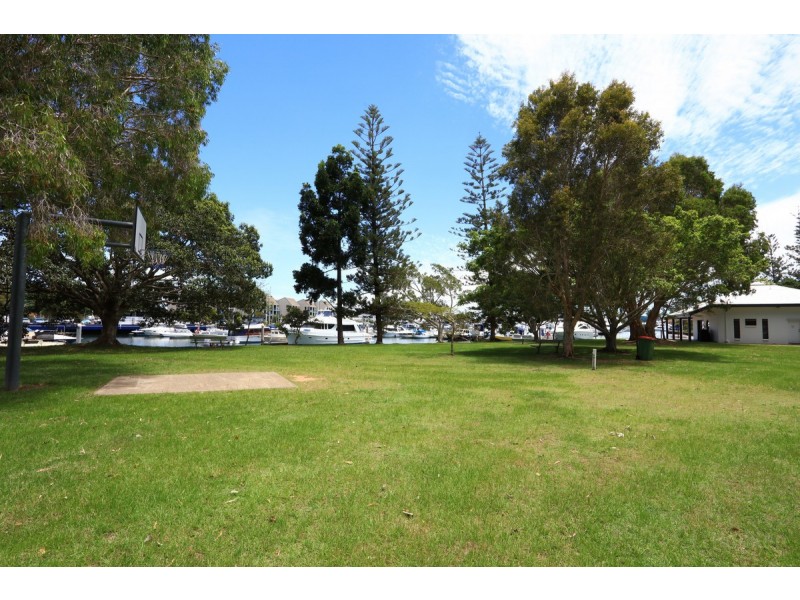 2/36 Poinsettia Avenue, Hollywell QLD 4216