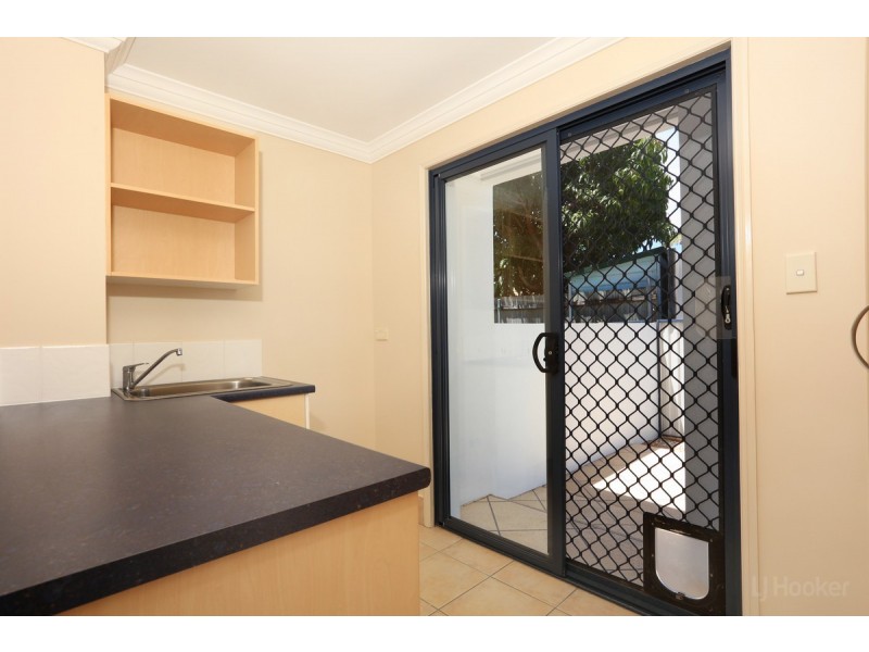 2/36 Poinsettia Avenue, Hollywell QLD 4216