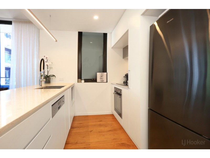 510/110 Frank Street, Labrador QLD 4215