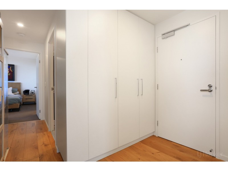 510/110 Frank Street, Labrador QLD 4215