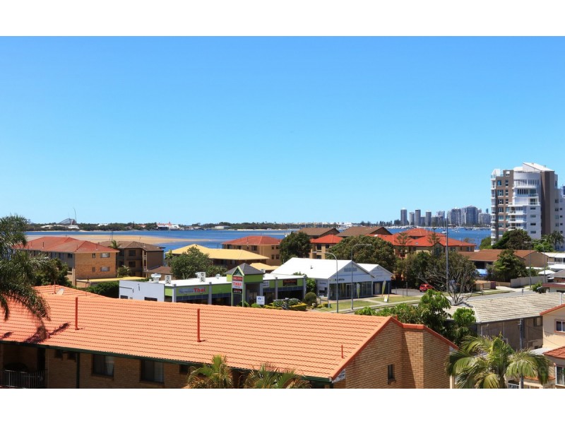 510/110 Frank Street, Labrador QLD 4215