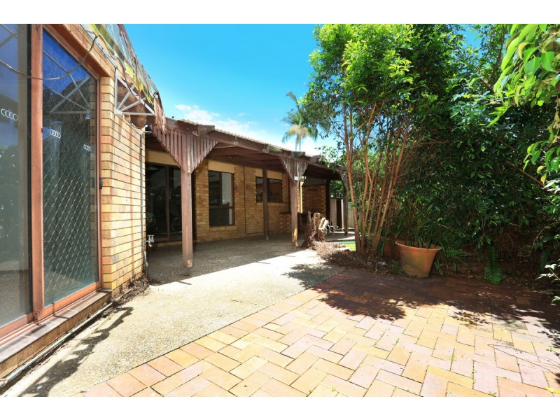 11 Wendoree Way, Coombabah QLD 4216