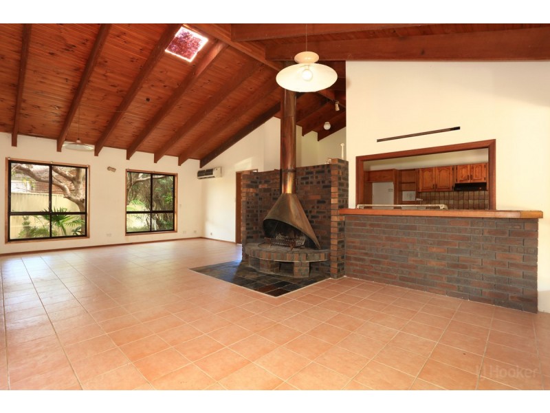 11 Wendoree Way, Coombabah QLD 4216