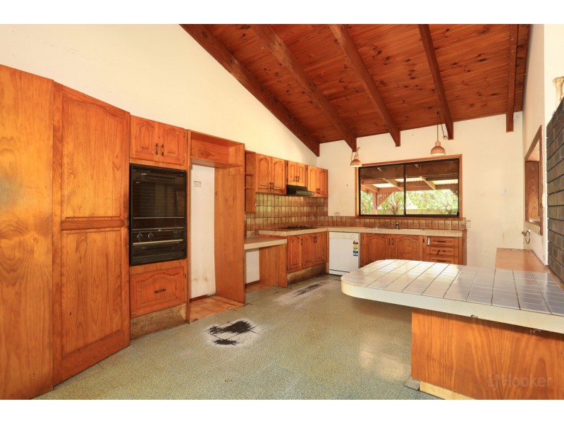 11 Wendoree Way, Coombabah QLD 4216