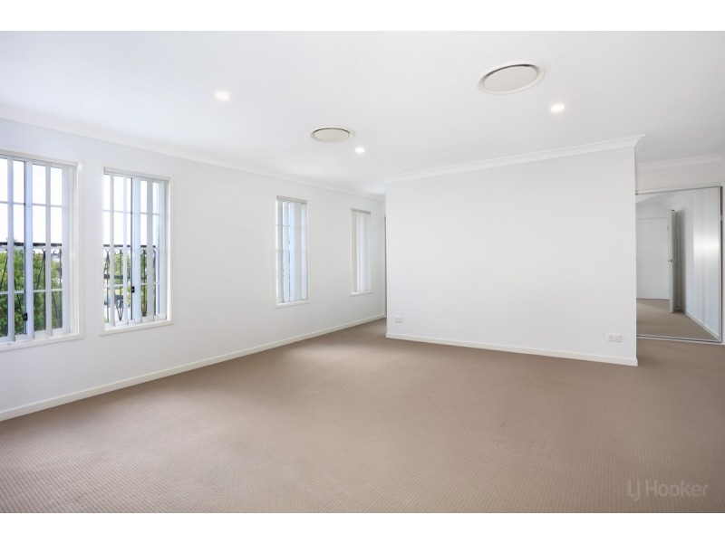 6 Iridium Drive, Hope Island QLD 4212