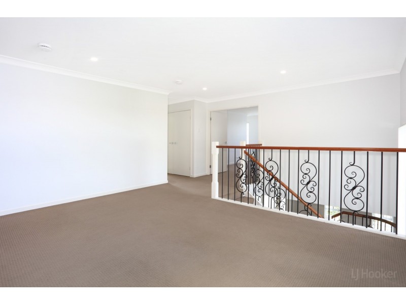 6 Iridium Drive, Hope Island QLD 4212