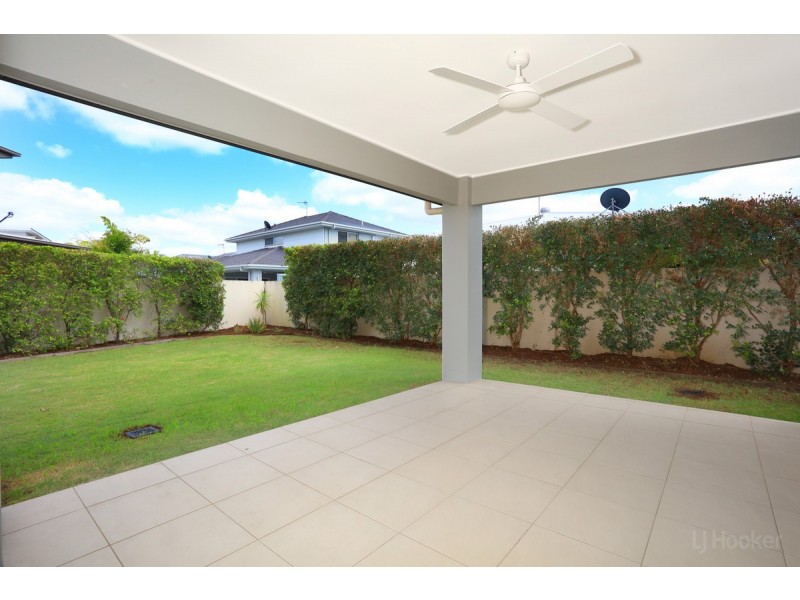 6 Iridium Drive, Hope Island QLD 4212