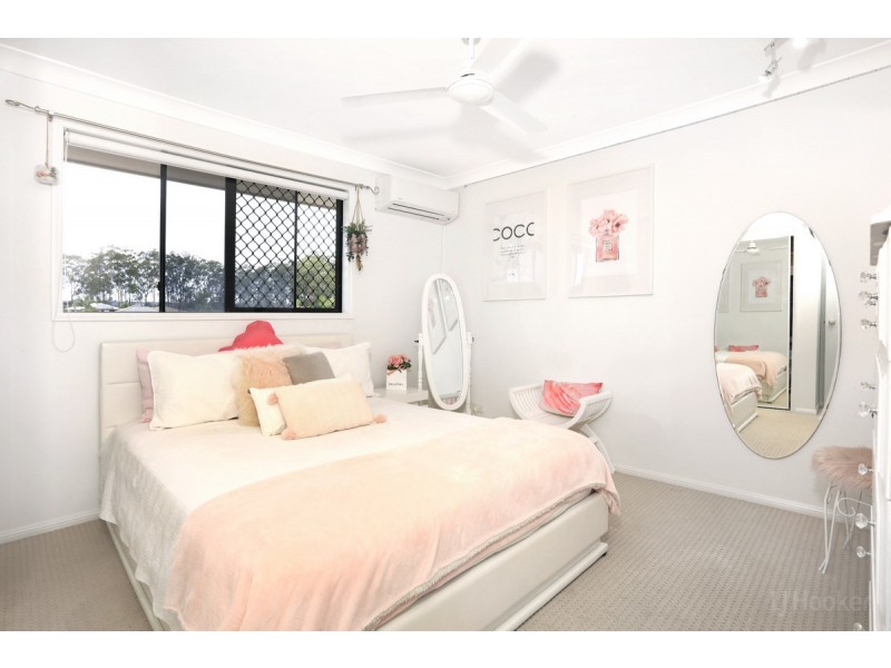 6 Silkwood Way, Molendinar QLD 4214