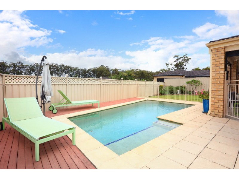 6 Silkwood Way, Molendinar QLD 4214