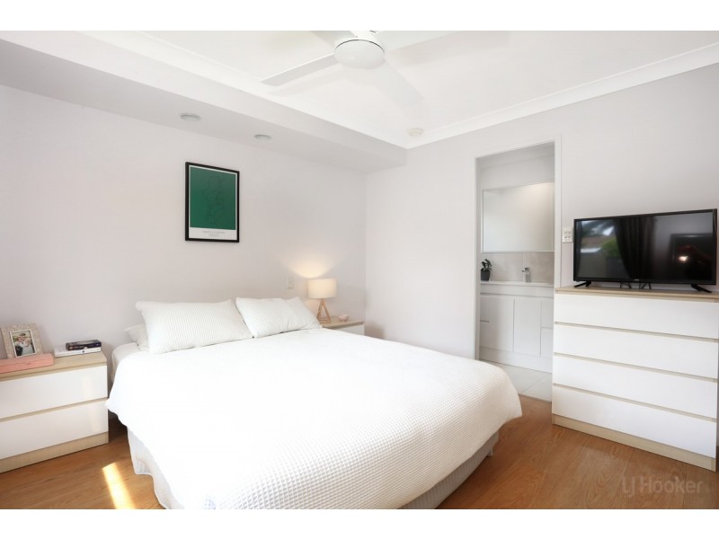 2/9 Sanctuary Court, Coombabah QLD 4216