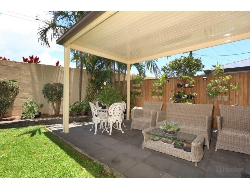 8/395 Pine Ridge Road, Runaway Bay QLD 4216