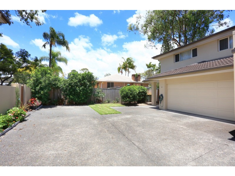 8/395 Pine Ridge Road, Runaway Bay QLD 4216
