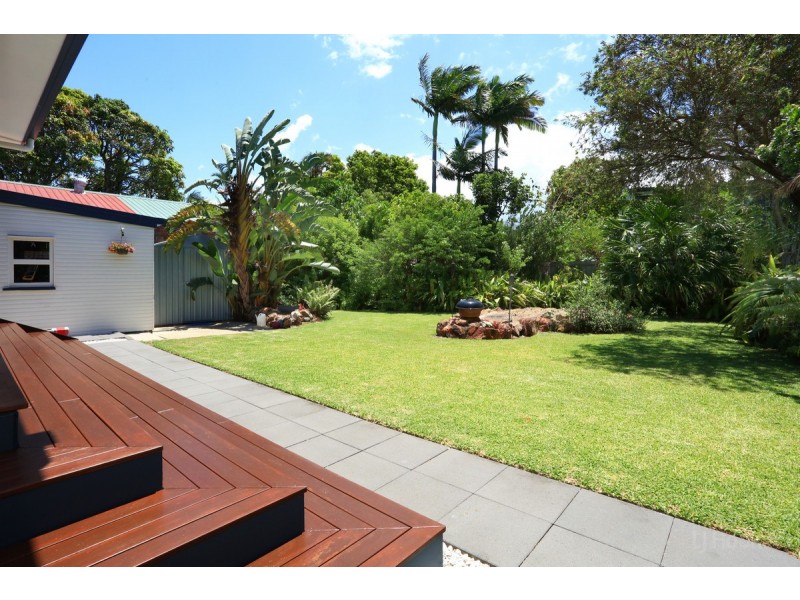 82 Boykambil Esplanade North, Hope Island QLD 4212