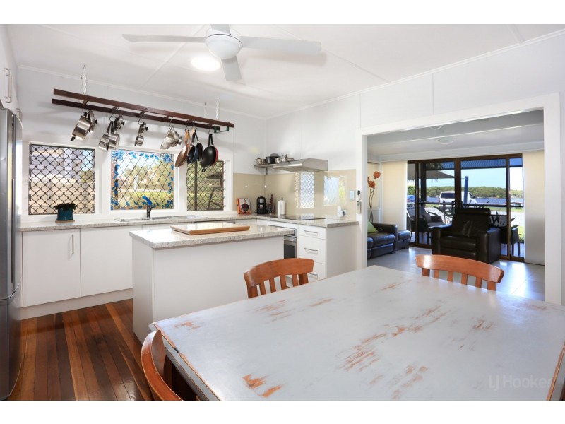 82 Boykambil Esplanade North, Hope Island QLD 4212