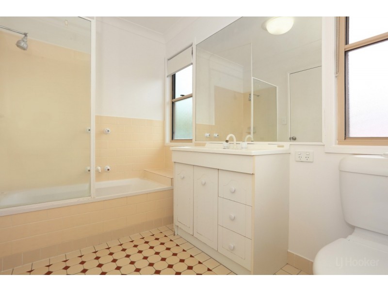 66/75 Brown Street, Labrador QLD 4215