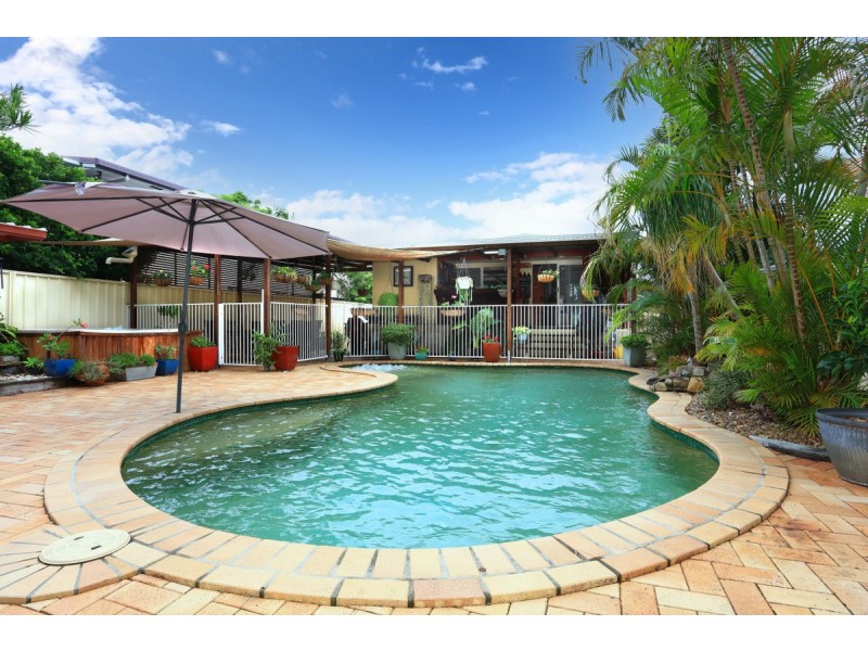 24 Turana Street, Coombabah QLD 4216