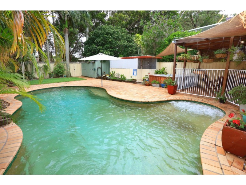 24 Turana Street, Coombabah QLD 4216